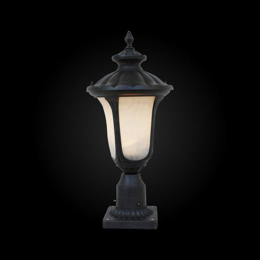 Traditional Pillar Light